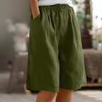 Polly shorts in Army Green