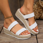 Celandine sandals in Beige