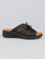 Solvi sandals in black, side view